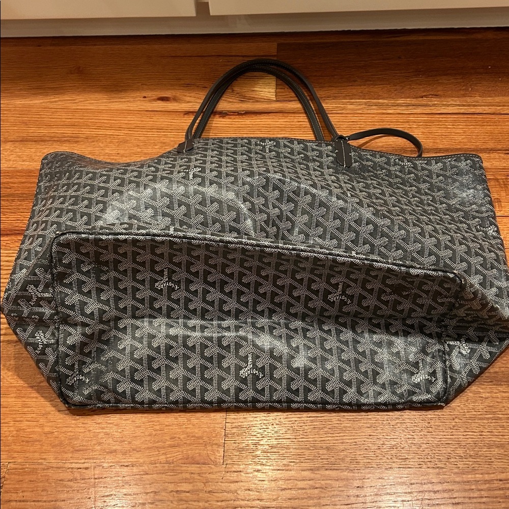 Goyard St. Louis GM - Picture 6 of 10